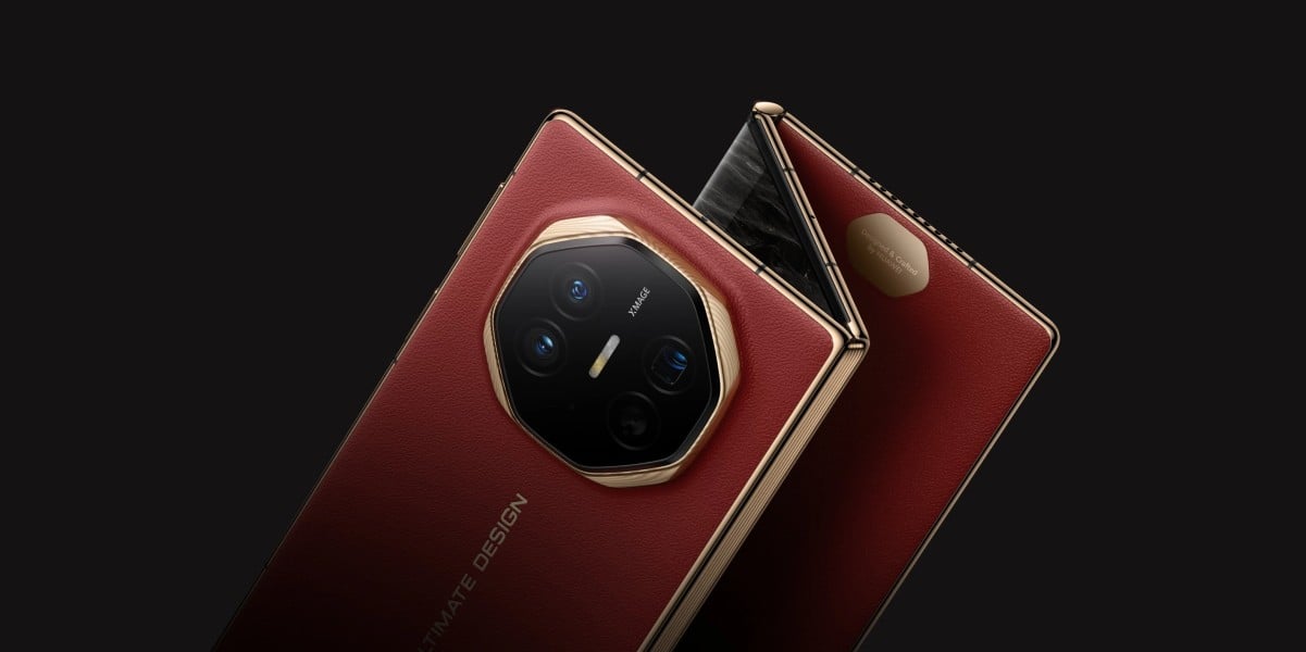 Huawei Three Screen The Register tests Huawei's bonkers three-screen smartphone • The ...